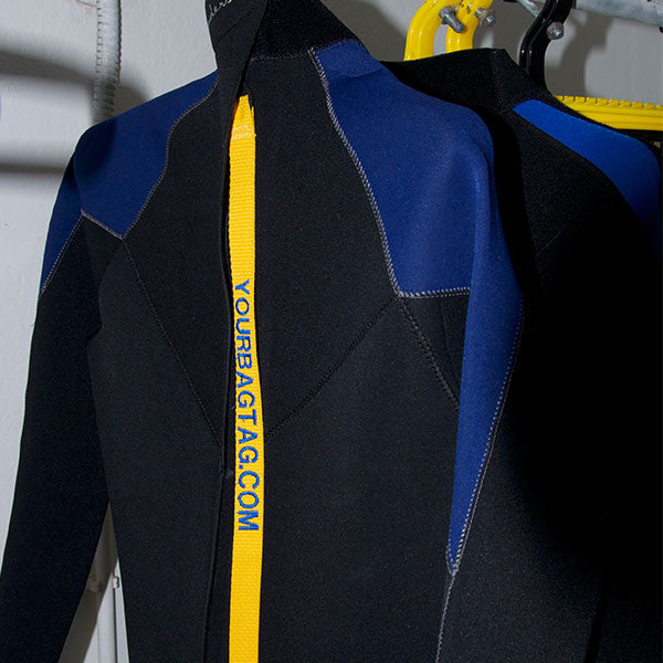 Pick your wetsuit of a scuba drying locker - YourBagTag